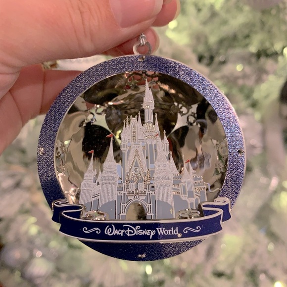 Walt Disney World Commemorative Metal Ornament Baldwin Park Exclusive Castle - Picture 1 of 10